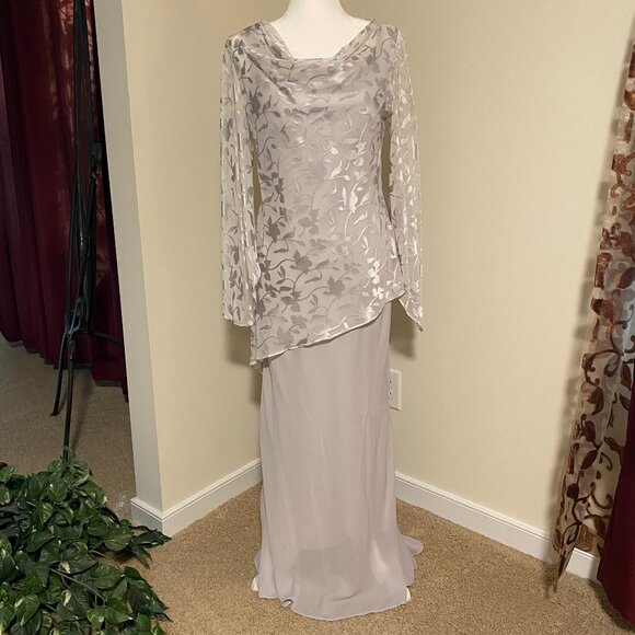 Onyx Nite Formal 2 Piece Grey Evening Gown Size 8 - Picture 4 of 13
